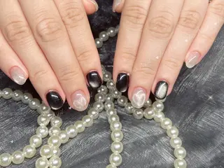 ネイル 藤田 月のネイルデザイン