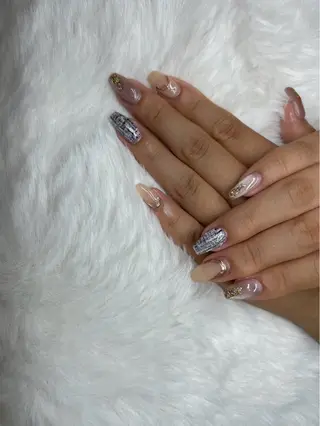 ミディアム SHIMURA SARAのネイルデザイン