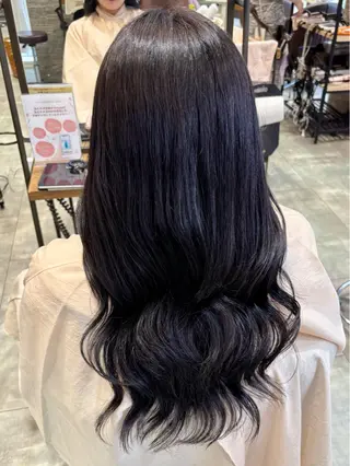 ロング 透明感カラー特化 🫧西岡輝美🫧のヘアスタイル
