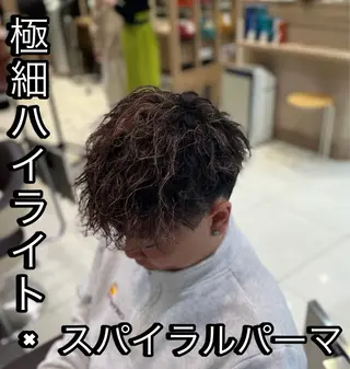 パーマ メンズ 【メンズパーマ✨️ フェザーパーマ】岩城のヘアスタイル