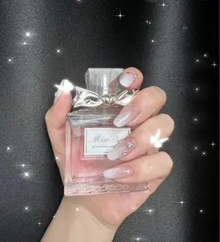 ネイル H&B 楊のネイルデザイン