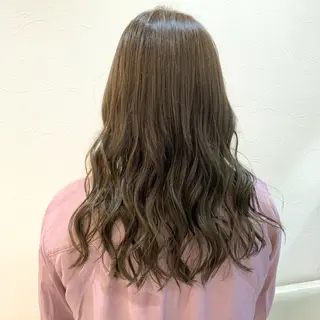 セミロング カラー 店長ハイトーンカラー 柞山史奈のヘアスタイル