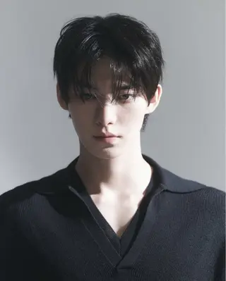 メンズ 前髪顔周りレイヤー 韓国 SAYAKAのヘアスタイル