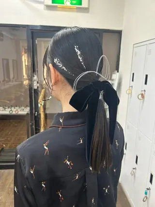 ミディアム Yui. ハイトーン/パーマ/のヘアスタイル