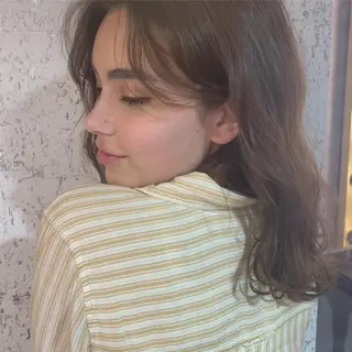 セミロング カラー La fith liebe 京都駅前店所属・🌈ブリーチ特化🌈 MINATOのヘアスタイル