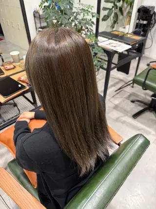 セミロング オリーブ🫒レイヤー /平尾/りの‎🤍のヘアスタイル