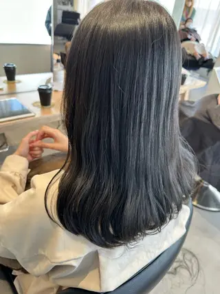 セミロング カラー 垢抜け韓国風ヘア カラーMIKUのヘアスタイル