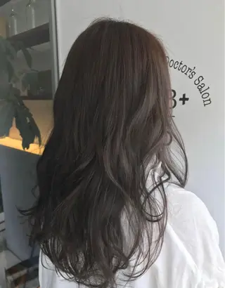 ロング カラー ひろせ かなのヘアスタイル