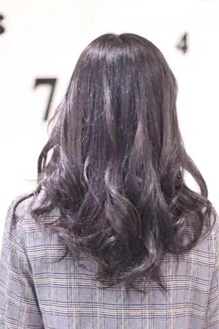 ロング カラー 松吉 純平のヘアスタイル