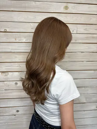 ロング 透明感カラー🫧✨ 副店長   藤本彩果のヘアスタイル