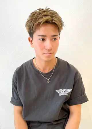 ショート カラー メンズ 顔周りレイヤー／ 似合わせ／古津遼平のヘアスタイル