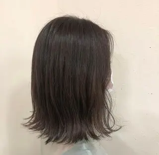 ミディアム カラー 戸丸 絵夢のヘアスタイル