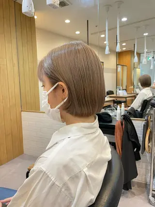 ショート カラー akane .のヘアスタイル