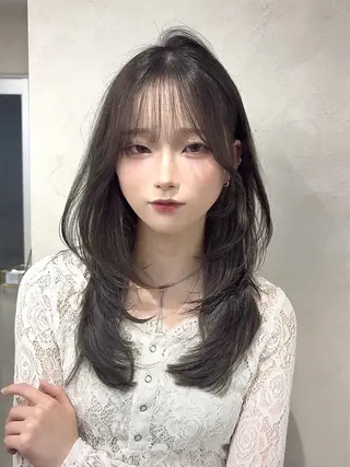 セミロング 韓国🇰🇷レイヤー 透明感/秀瑛🩶のヘアスタイル