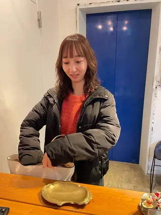 カラー パーマ MIOベージュカラー 柔らかいカラーのヘアスタイル