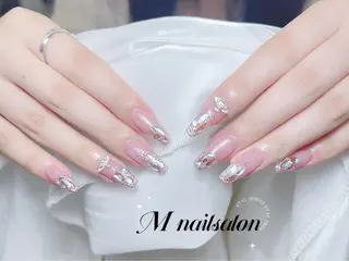 ネイル M🌷nail 長さだし専門店のネイルデザイン