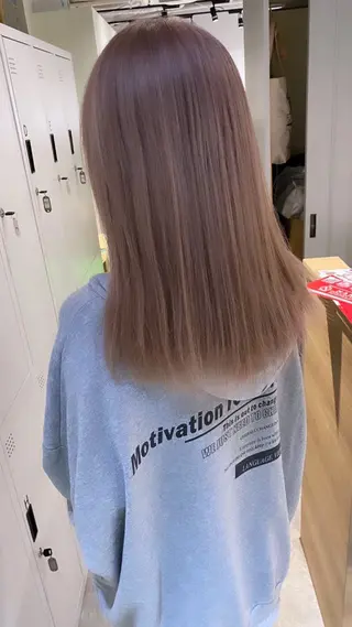 セミロング カラー 髪質改善特化型美容師 🫧岡本璃来🫧のヘアスタイル