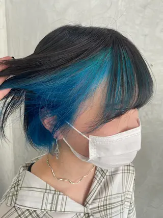 ショート カラー 佐伯 鼓乃美のヘアスタイル