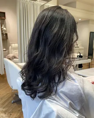 ロング ELLE salon サエのヘアスタイル