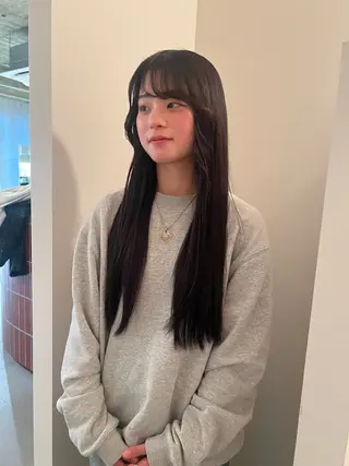 カラー 伊藤 美咲のヘアスタイル