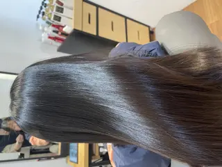 セミロング 髪質改善 suzukiのヘアスタイル