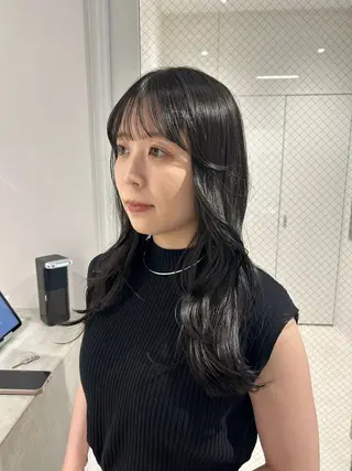 ロング カラー SALOWIN栄 三丁目 木戸里実のヘアスタイル