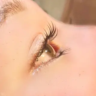 マツエク・マツパ MODEK'S あやねのヘアスタイル