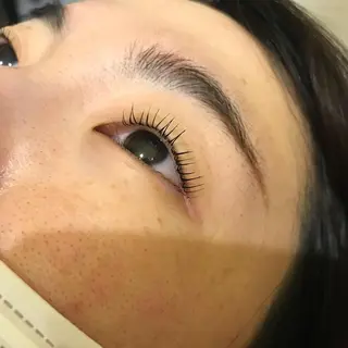 マツエク・マツパ Cure所属・三澤 朱里の眉毛・アイブロウイメージ