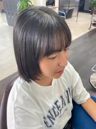 ミディアム 月野涼風 /レイヤーカットのヘアスタイル