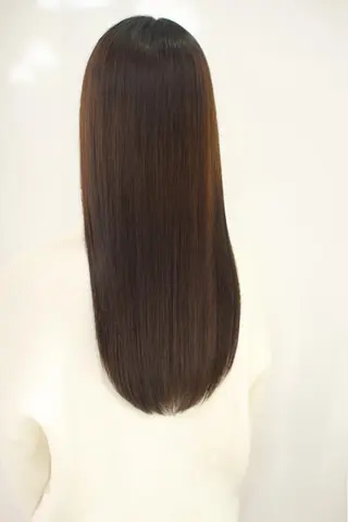 ロング due(ドゥーエ）所属・onishi yoshinaoのヘアスタイル