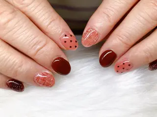 ネイル ECLAT エクラ所属・寺山 千鶴のネイルデザイン