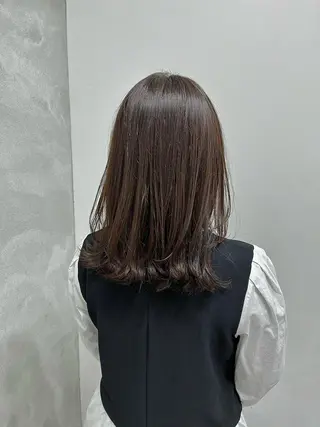 セミロング 山本 佳奈のヘアスタイル