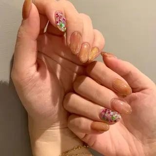 ネイル ウシク ミユキのネイルデザイン