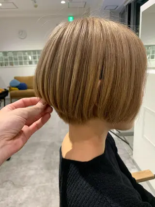 ショート ヨシミ カズヤのヘアスタイル