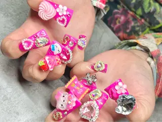 ネイル ONIKA Nail 青山通り店所属・ONIKA Nail 表参道A4徒歩2分のネイルデザイン