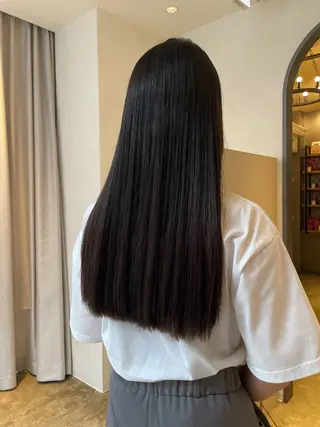 ロング inity　杉本 美羽のヘアスタイル