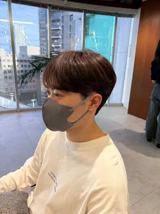 メンズ FILMS Chiba所属・Hiroki/韓国 センターパートのヘアスタイル