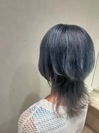 ミディアム カラー 白取 星矢のヘアスタイル