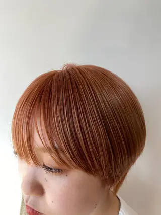 ショート カラー あやめ【顔まわり/レ イヤー/柔らかカラ】のヘアスタイル