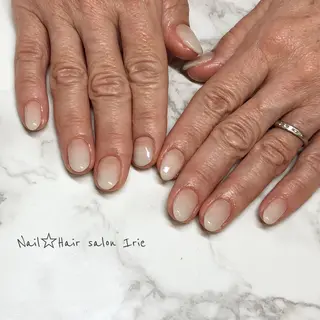 ネイル Hair salon Irie所属・與儀 知佳のネイルデザイン