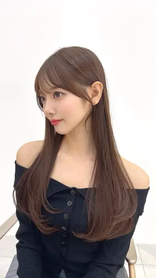 セミロング レイヤーカット/ 顔まわり/アオイのヘアスタイル