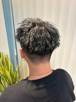 カラー 伊藤 杏奈のヘアスタイル