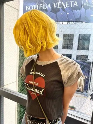 ショート カラー 艶カラー/レイヤー カット✂️近澤瑠以のヘアスタイル