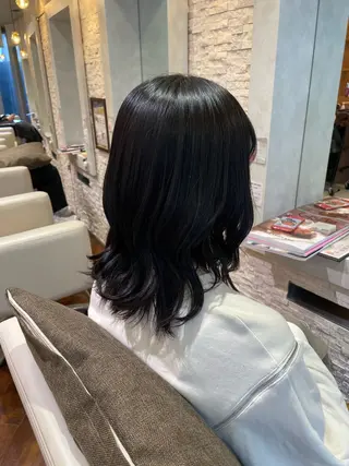 ミディアム 本多 美羽のヘアスタイル