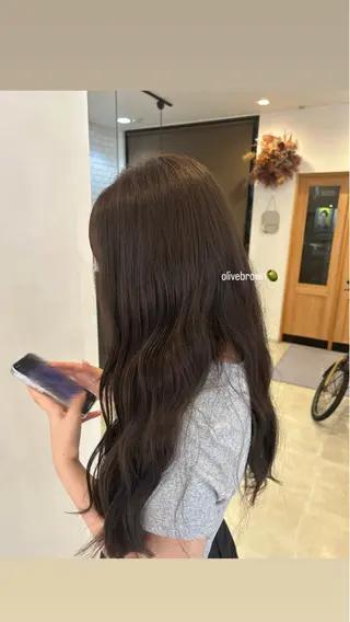 カラー 神田 瑠衣のヘアスタイル