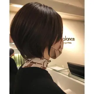 ショート カラー チーフデザイナー 若林 麻衣のヘアスタイル