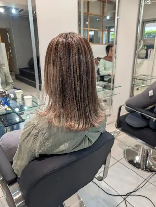 ミディアム カラー insence glue所属・弥生⭐似合わせカット 柔らかベージュ🌻のヘアスタイル