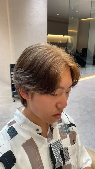 メンズ ブリーチ🌟リタッチ 🎠KANON🎡のヘアスタイル