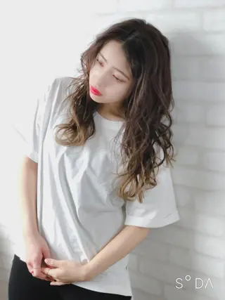 セミロング カラー パーマ ヘアアレンジ メンズ キッズ ネイル マツエク・マツパ premier modelsのヘアスタイル