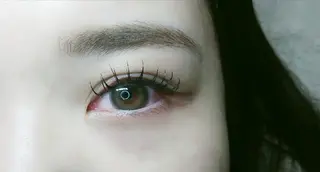 マツエク・マツパ eyelash & eyebrow vif所属・川村 融美のマツエク・マツパデザイン
